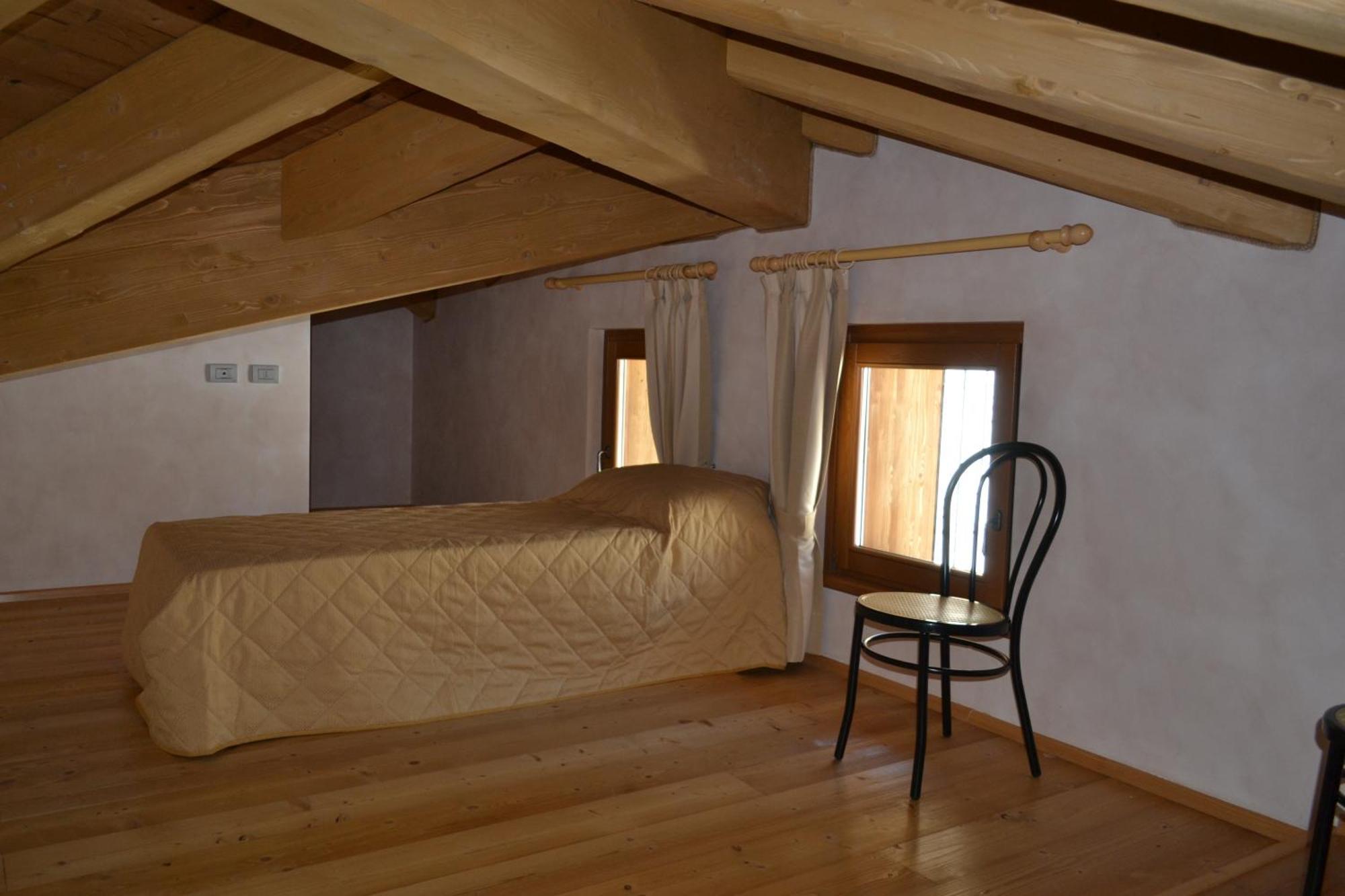 Casa Vacanza La Rocca К'єза-ін-Вальмаленко Екстер'єр фото