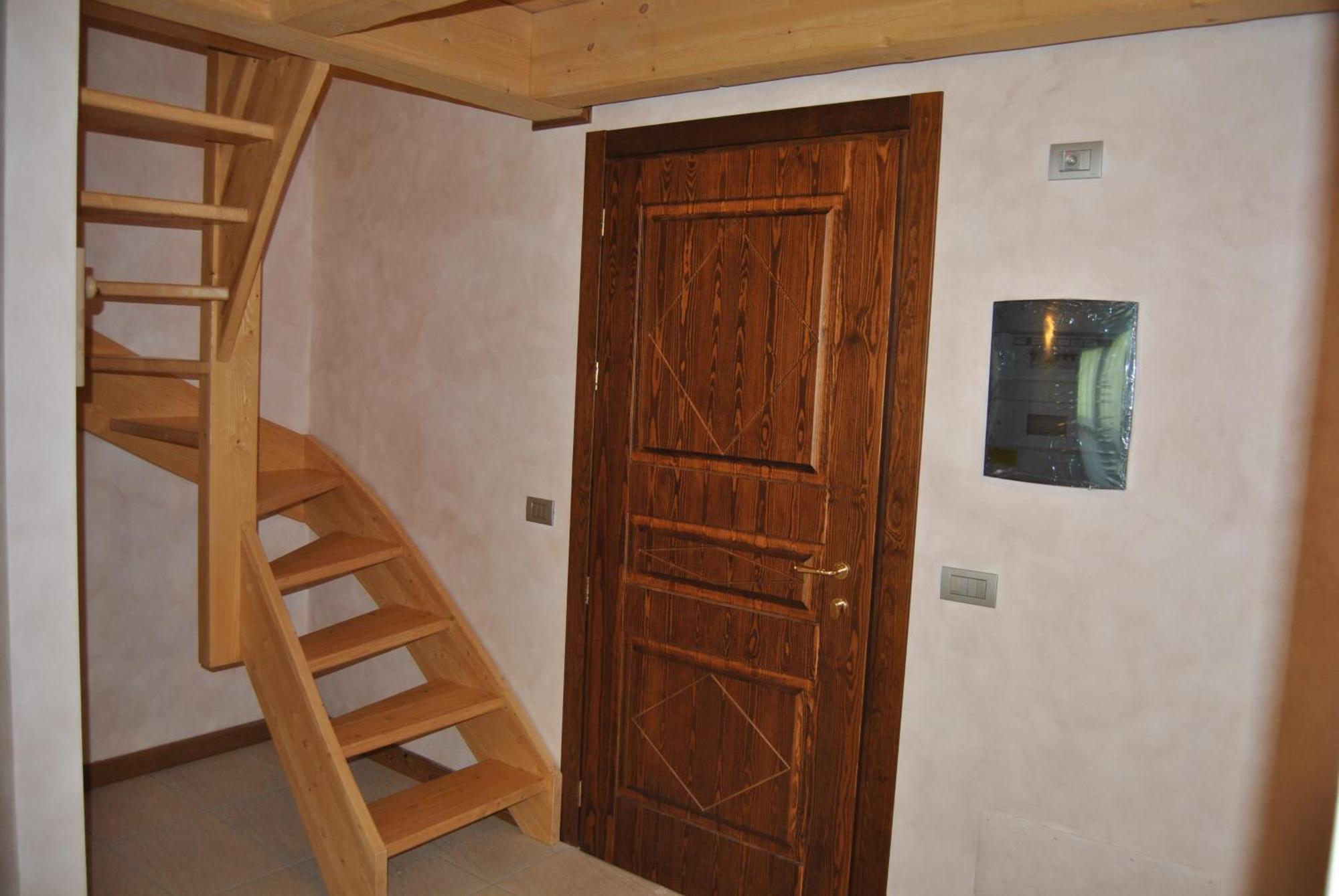 Casa Vacanza La Rocca К'єза-ін-Вальмаленко Екстер'єр фото