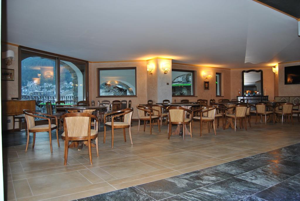 Casa Vacanza La Rocca К'єза-ін-Вальмаленко Екстер'єр фото